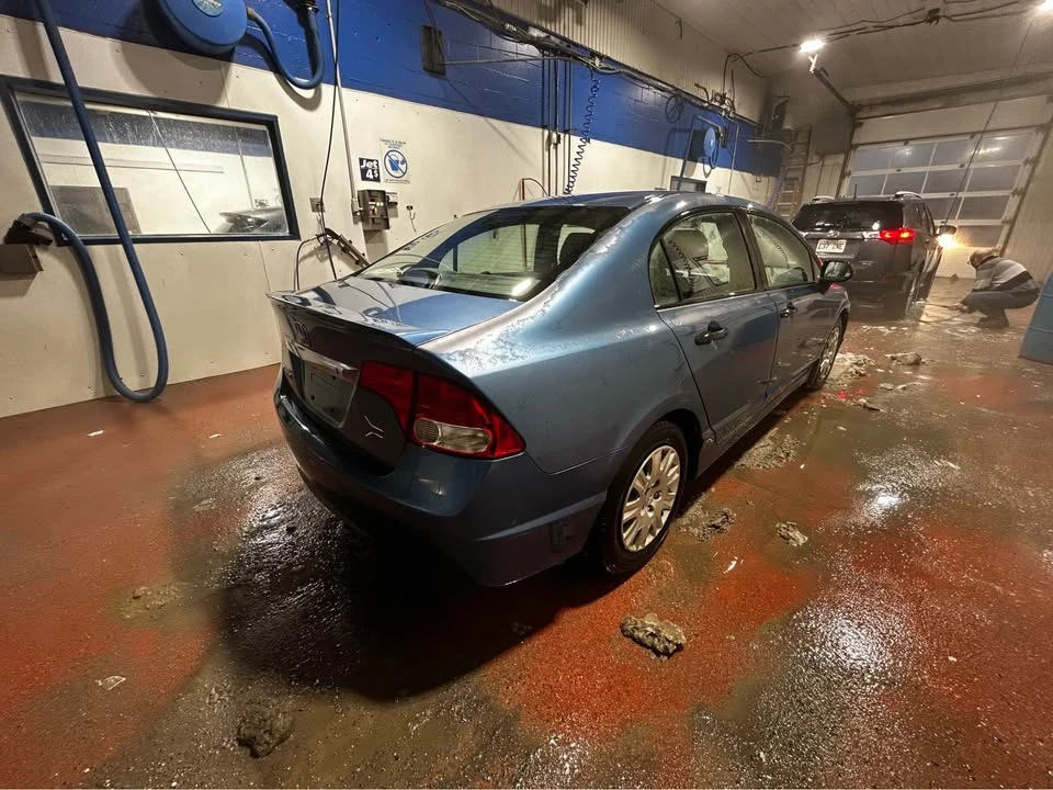 2009 Honda Civic 8th Gen - Image 2 of 9