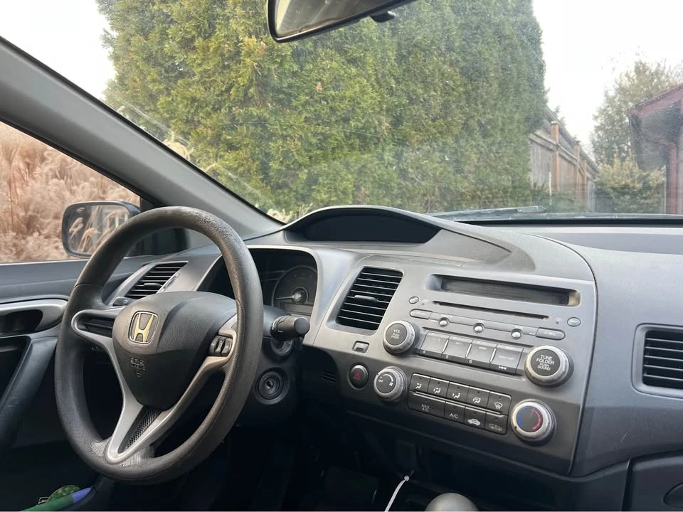 2009 Honda Civic 8th Gen - Image 4 of 4