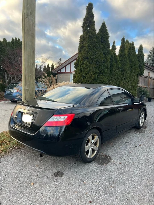 2009 Honda Civic 8th Gen - Image 3 of 4
