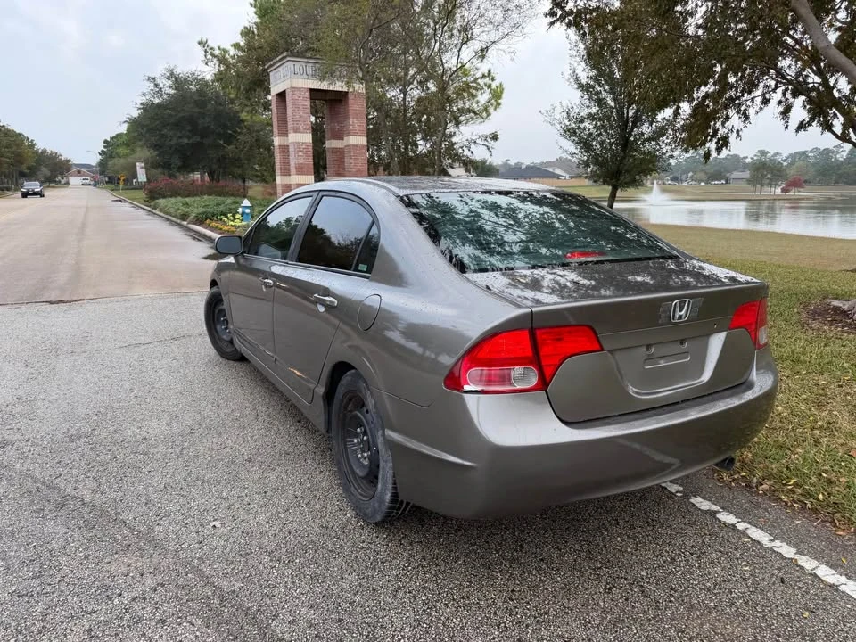 2009 Honda Civic 8th Gen - Image 4 of 7