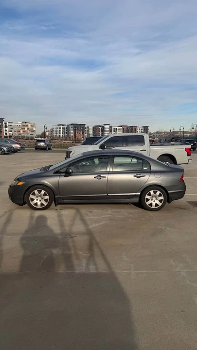 2009 Honda Civic 8th Gen - Image 2 of 12