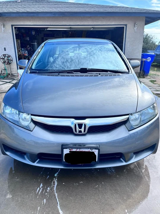 2009 Honda Civic 8th Gen - Image 2 of 12