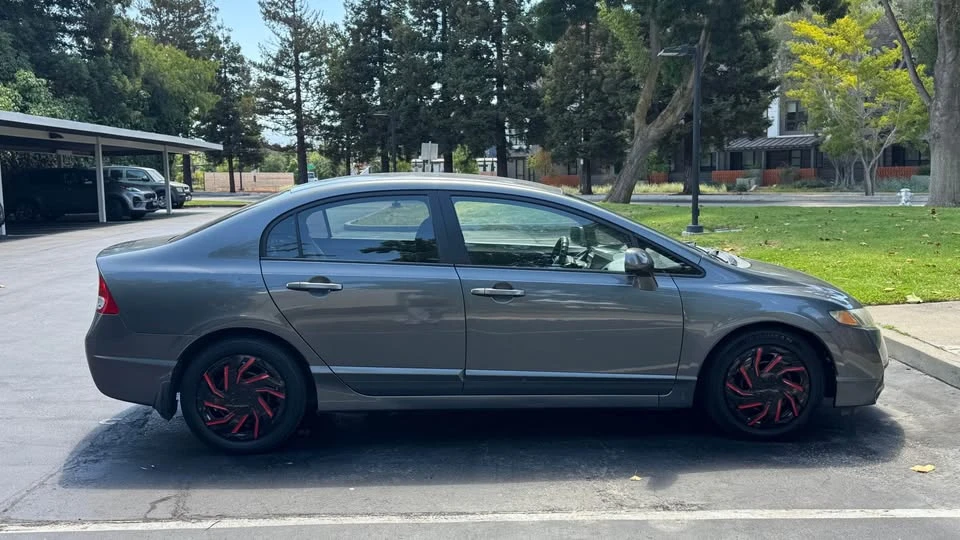 2009 Honda Civic 8th Gen - Image 6 of 10
