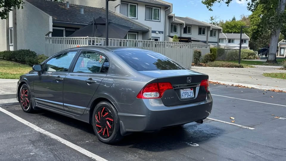 2009 Honda Civic 8th Gen - Image 3 of 10