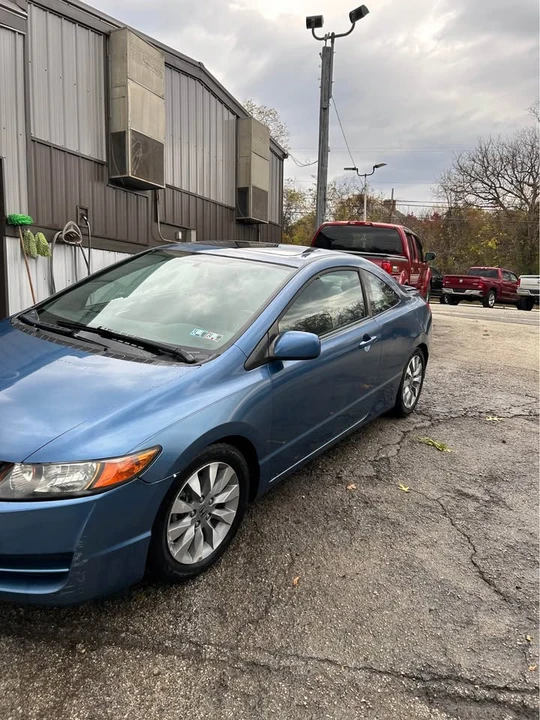 2009 Honda Civic 8th Gen - Image 2 of 7