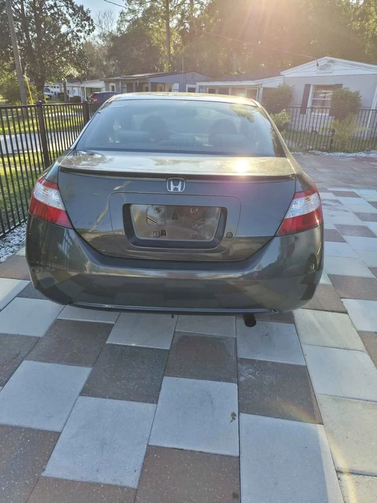 2009 Honda Civic 8th Gen - Image 2 of 4