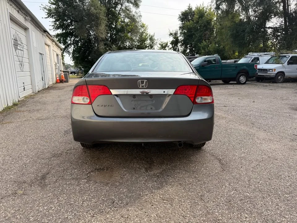 2009 Honda Civic 8th Gen - Image 5 of 15