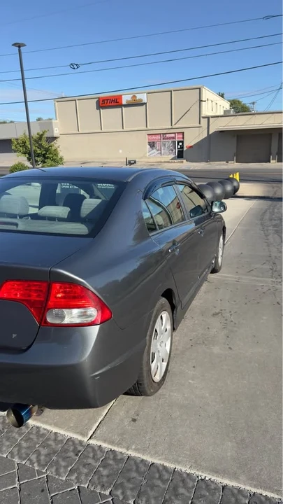 2009 Honda Civic 8th Gen - Image 2 of 6