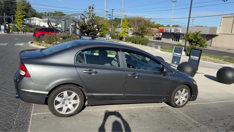 2009 Honda Civic 8th Gen - Image 3 of 6