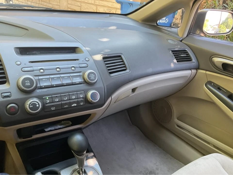 2009 Honda Civic 8th Gen - Image 9 of 10