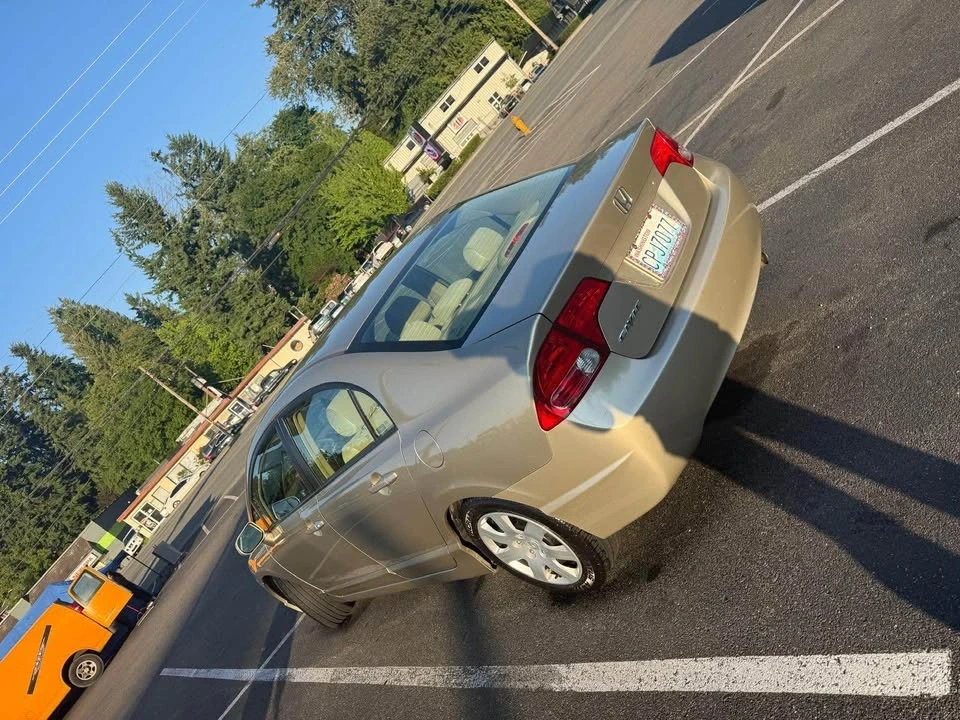 2009 Honda Civic 8th Gen - Image 4 of 5
