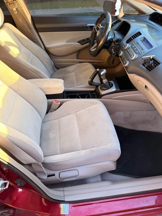 2009 Honda Civic 8th Gen - Image 4 of 5