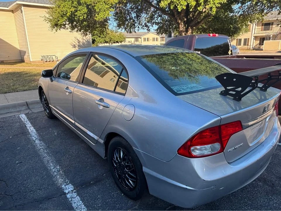 2009 Honda Civic 8th Gen - Image 7 of 9