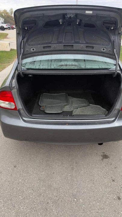 2009 Honda Civic 8th Gen - Image 6 of 9