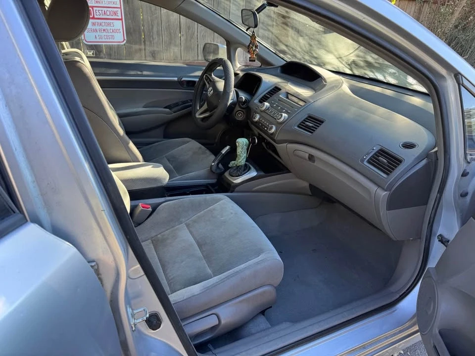 2009 Honda Civic 8th Gen - Image 4 of 12