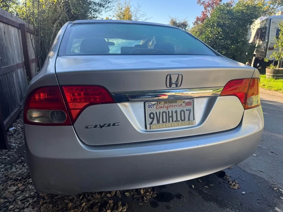 2009 Honda Civic 8th Gen - Image 5 of 12
