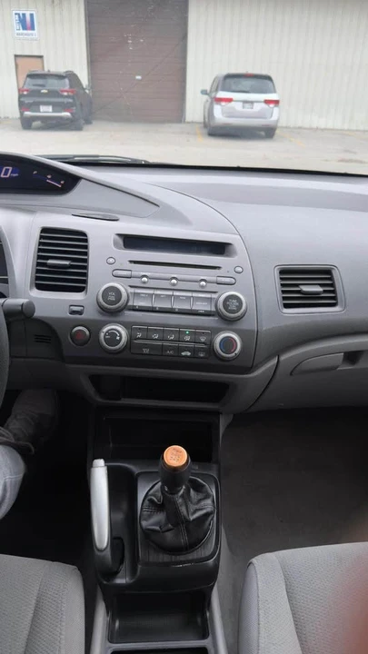2009 Honda Civic 8th Gen - Image 8 of 9