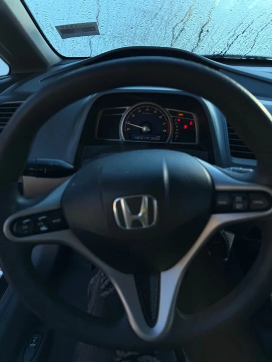 2009 Honda Civic 8th Gen - Image 2 of 7
