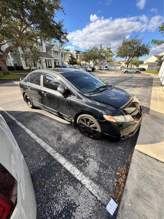 2009 Honda Civic 8th Gen - Image 3 of 9