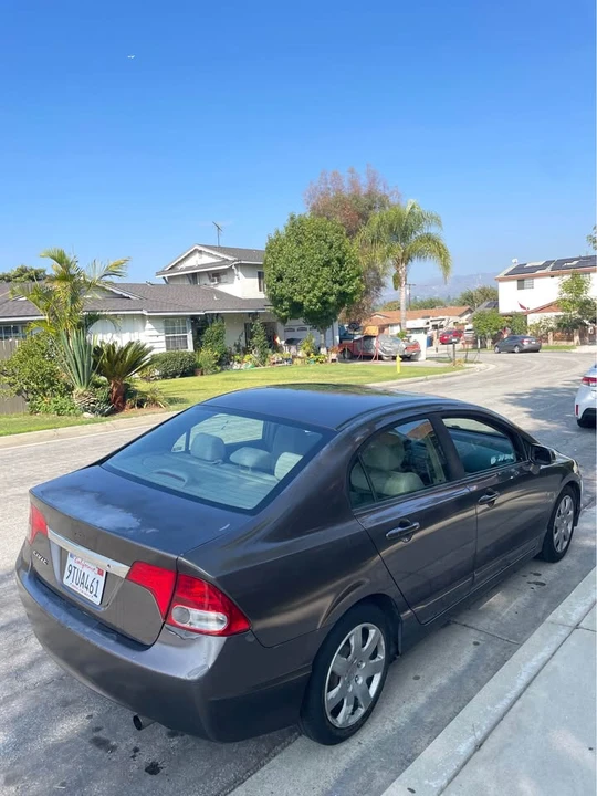 2009 Honda Civic 8th Gen - Image 3 of 8