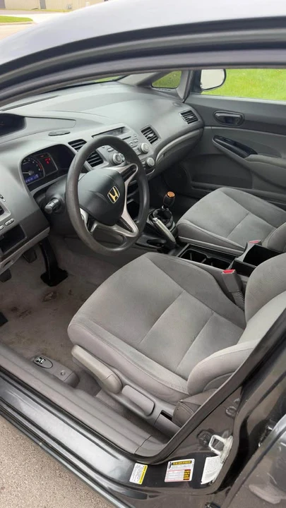 2009 Honda Civic 8th Gen - Image 4 of 9