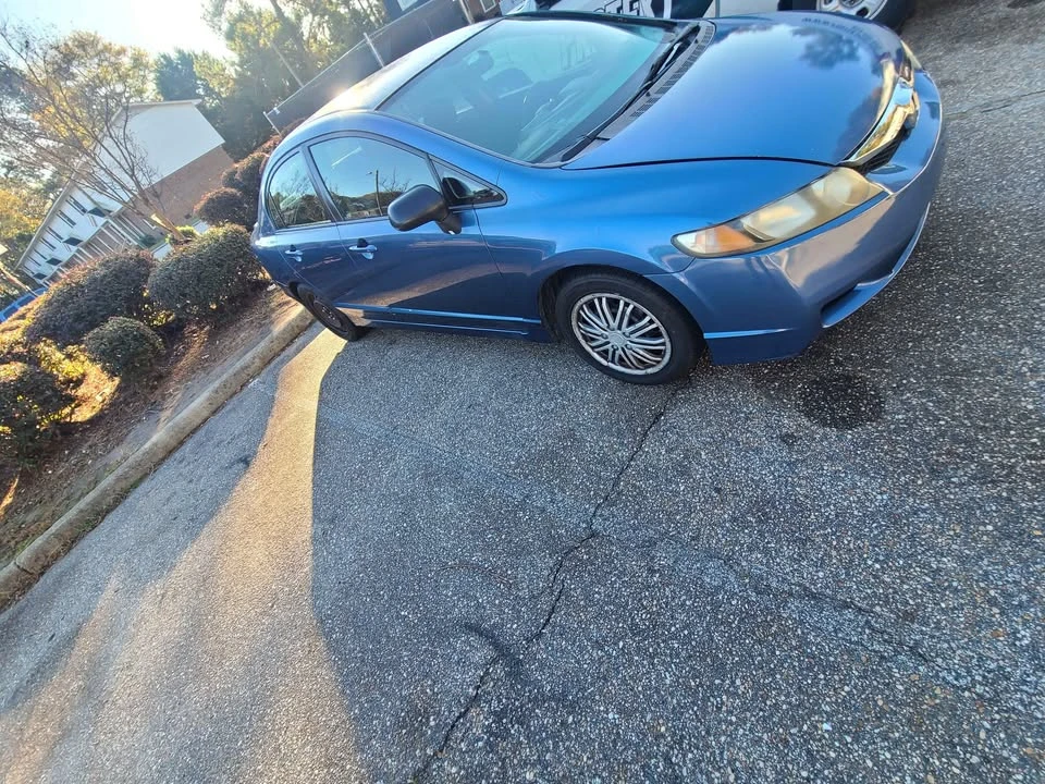 2009 Honda Civic 8th Gen - Image 3 of 6