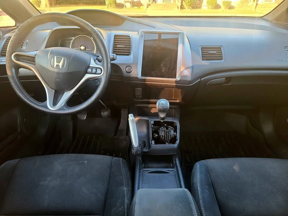 2009 Honda Civic 8th Gen - Image 5 of 6