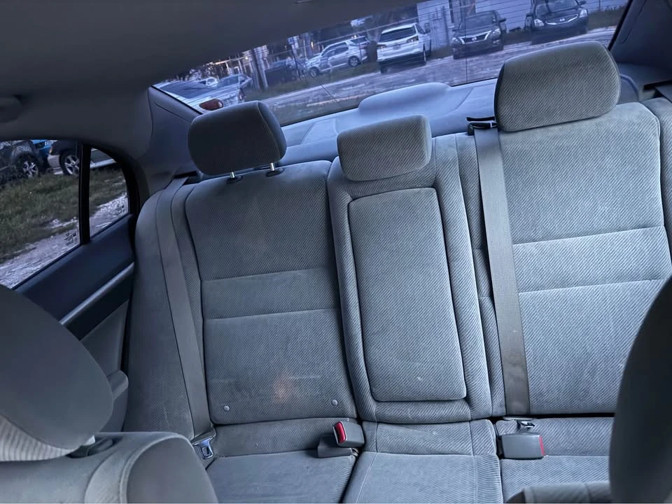 2009 Honda Civic 8th Gen - Image 4 of 6