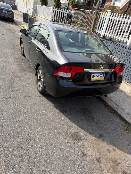 2009 Honda Civic 8th Gen - Image 3 of 6