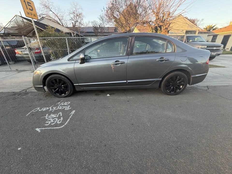 2009 Honda Civic 8th Gen - Image 3 of 7