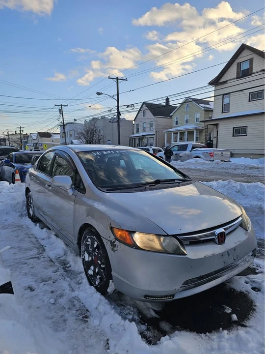 2009 Honda Civic 8th Gen - Image 4 of 4