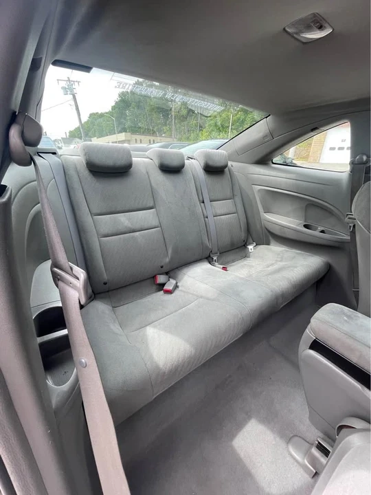 2009 Honda Civic 8th Gen - Image 18 of 19