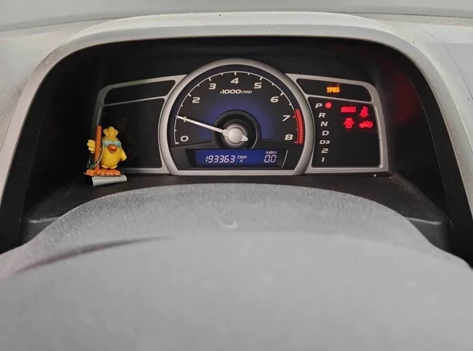 2009 Honda Civic 8th Gen - Image 8 of 15