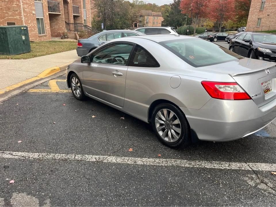 2009 Honda Civic 8th Gen - Image 5 of 10