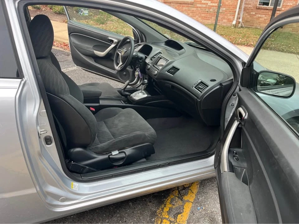 2009 Honda Civic 8th Gen - Image 6 of 10