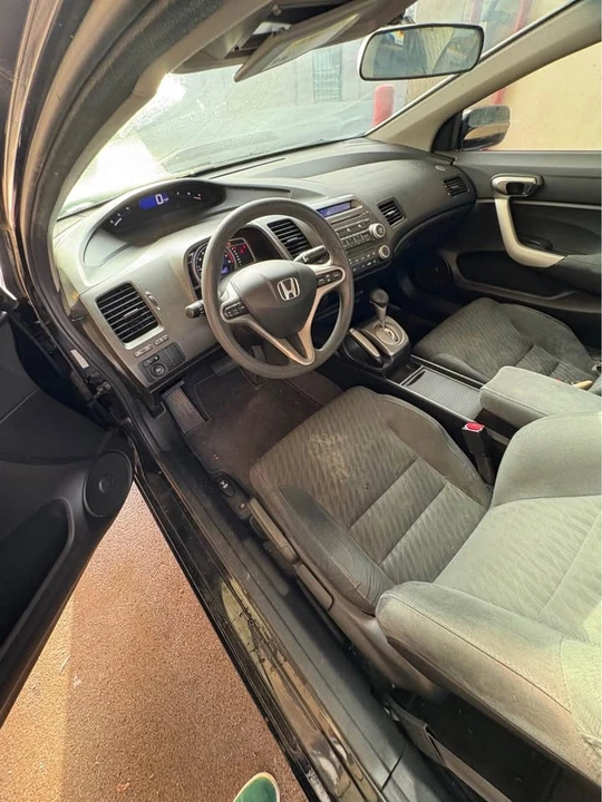 2009 Honda Civic 8th Gen - Image 2 of 10