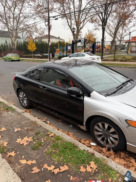 2009 Honda Civic 8th Gen - Image 3 of 8