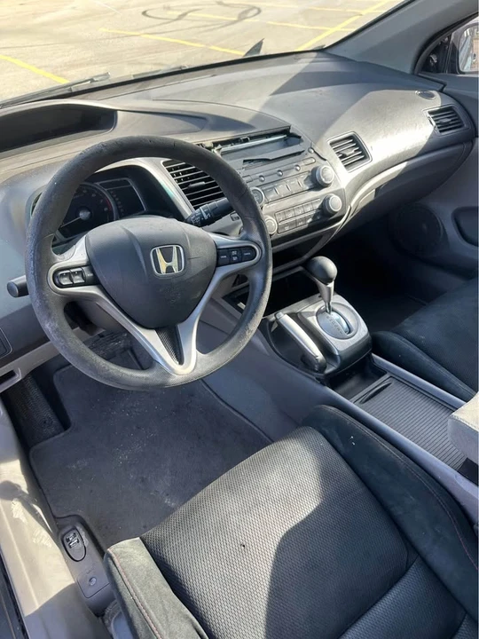 2009 Honda Civic 8th Gen - Image 8 of 11