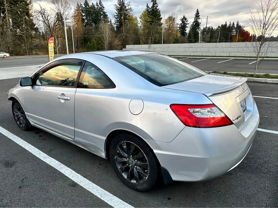 2009 Honda Civic 8th Gen - Image 5 of 5