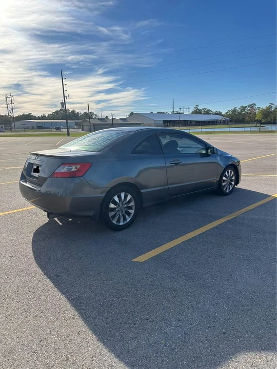 2009 Honda Civic 8th Gen - Image 3 of 11