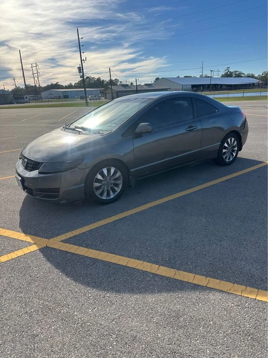 2009 Honda Civic 8th Gen - Image 4 of 11