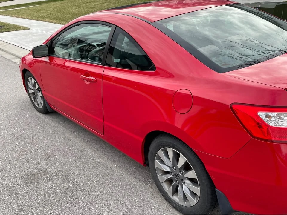 2009 Honda Civic 8th Gen - Image 7 of 9