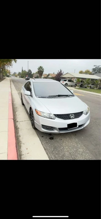 2009 Honda Civic 8th Gen - Image 2 of 11