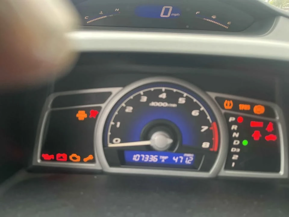 2009 Honda Civic 8th Gen - Image 5 of 9