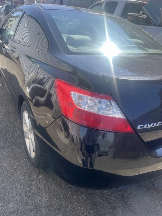 2009 Honda Civic 8th Gen - Image 4 of 9