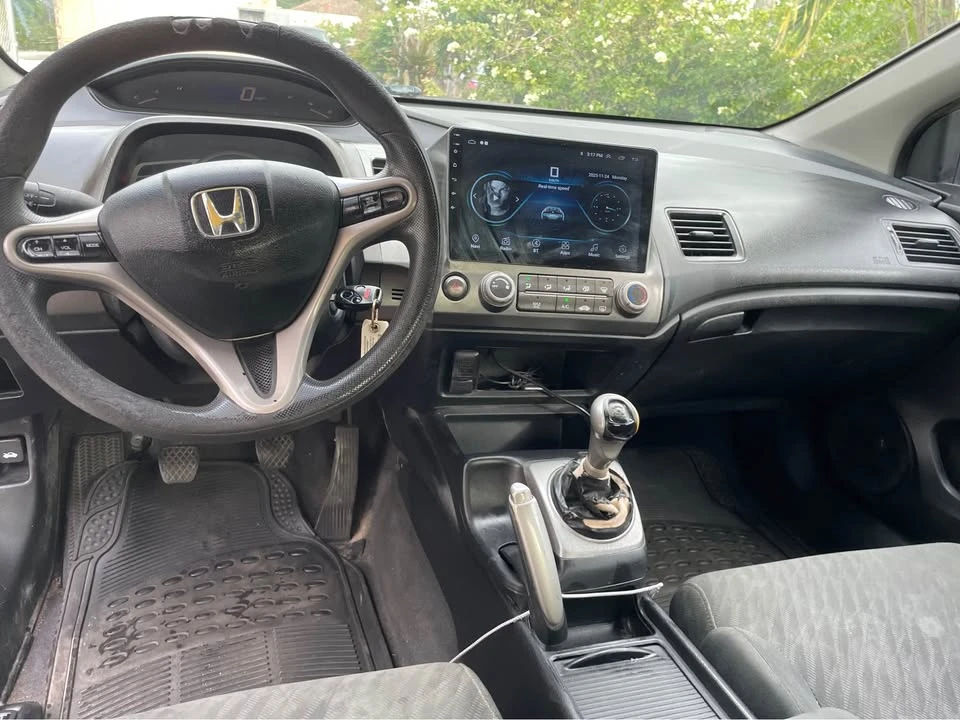 2009 Honda Civic 8th Gen - Image 10 of 15