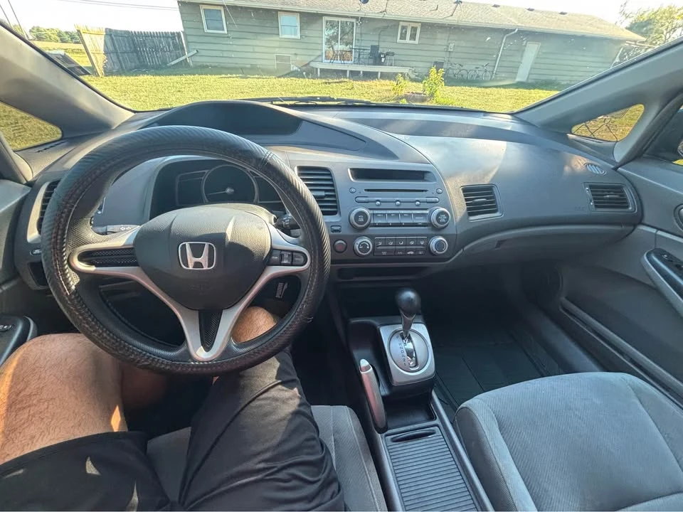 2009 Honda Civic 8th Gen - Image 8 of 8