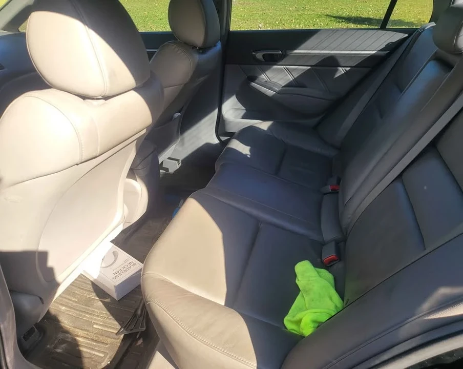 2009 Honda Civic 8th Gen - Image 6 of 8