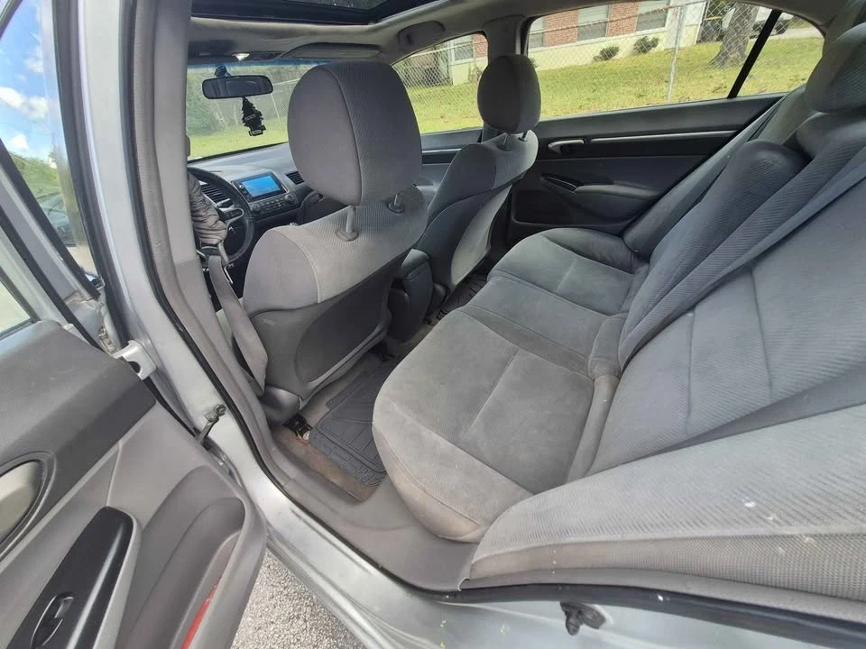 2009 Honda Civic 8th Gen - Image 10 of 12