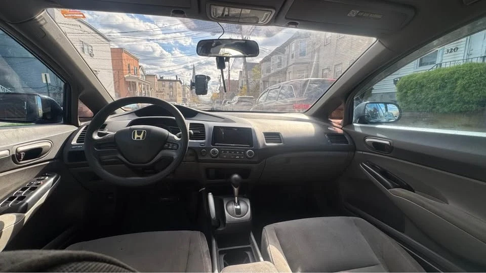 2009 Honda Civic 8th Gen - Image 10 of 11
